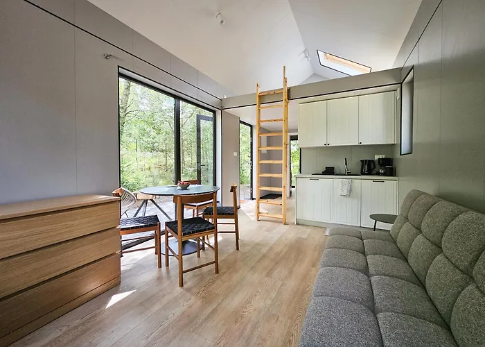 Kaszuby Tree House *